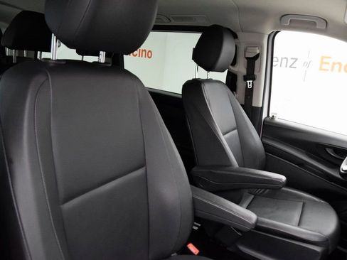 Used 2023 Mercedes-Benz Metris Passenger image 18