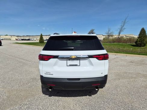 Used 2023 Chevrolet Traverse LT FWD image 6