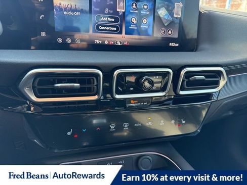 New 2026 Nissan Sentra SV w/ SV Convenience Package FWD image 20