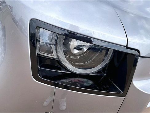 Used 2022 Land Rover Defender 110 S image 29