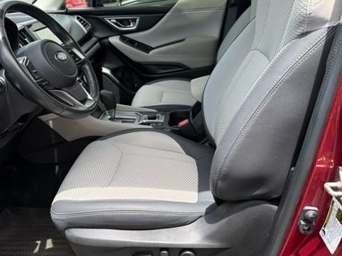 Used 2020 Subaru Forester Premium AWD/4WD image 3