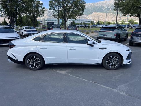 Used 2024 Hyundai Sonata SEL FWD image 6