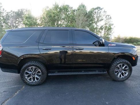 Used 2023 Chevrolet Tahoe Z71 w/ Luxury Package image 2