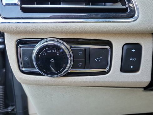 Used 2021 Lincoln Navigator Reserve w/ Luxury Package image 31