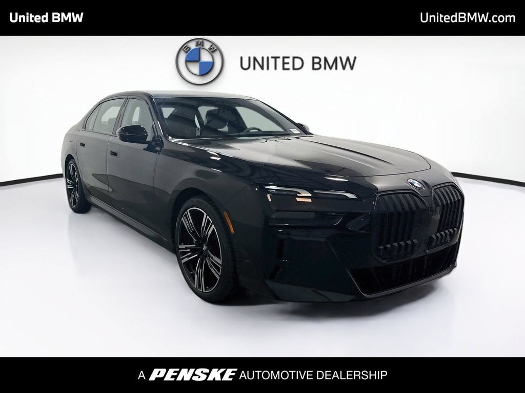 Certified 2025 BMW 740i w/ Premium Package RWD image 3