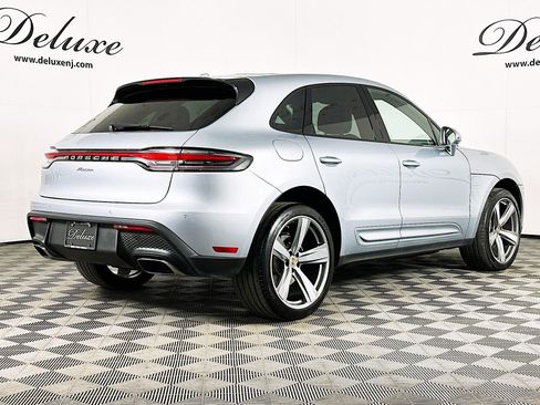Used 2024 Porsche Macan AWD/4WD image 6