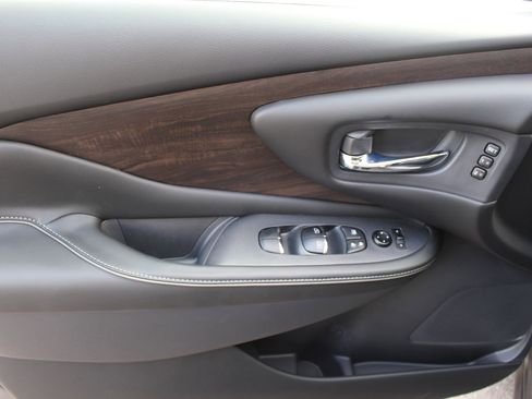 Used 2020 Nissan Murano Platinum image 16