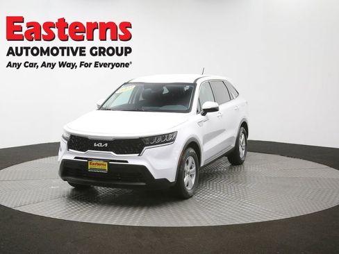 Used 2023 Kia Sorento LX FWD image 50