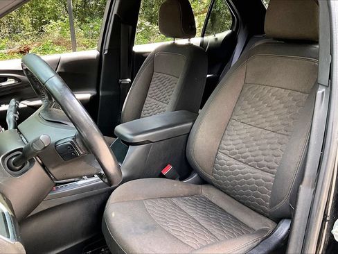 Used 2019 Chevrolet Equinox LT FWD image 18