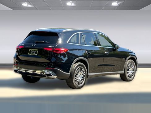 Used 2024 Mercedes-Benz GLC 300 4MATIC image 8