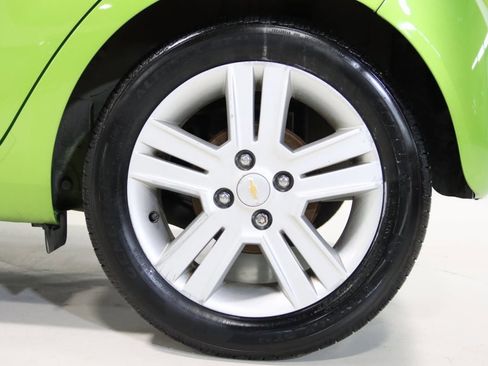 Used 2014 Chevrolet Spark LS image 61