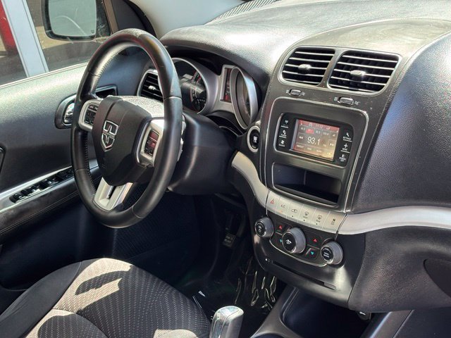 Used 2015 Dodge Journey American Value Package w/ Flexible Seating Group FWD image 26