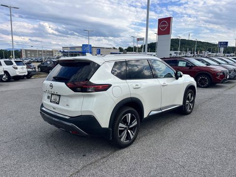 Used 2023 Nissan Rogue SL FWD image 7