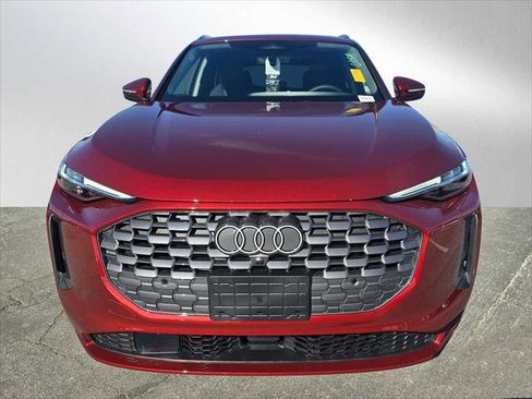 New 2025 Audi Q5 Prestige image 8