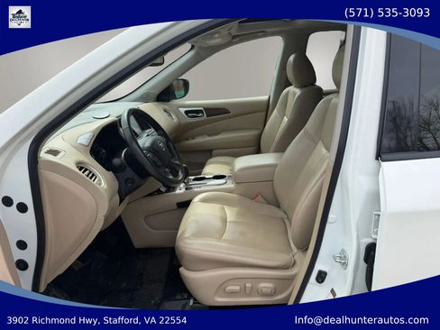 Used 2020 Nissan Pathfinder Platinum FWD image 29