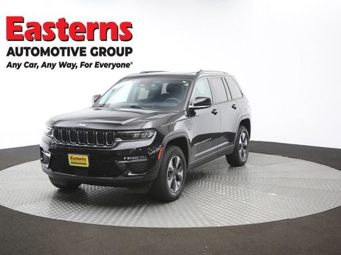 Used 2023 Jeep Grand Cherokee 4WD 4xe w/ Luxury Tech Group II image 58