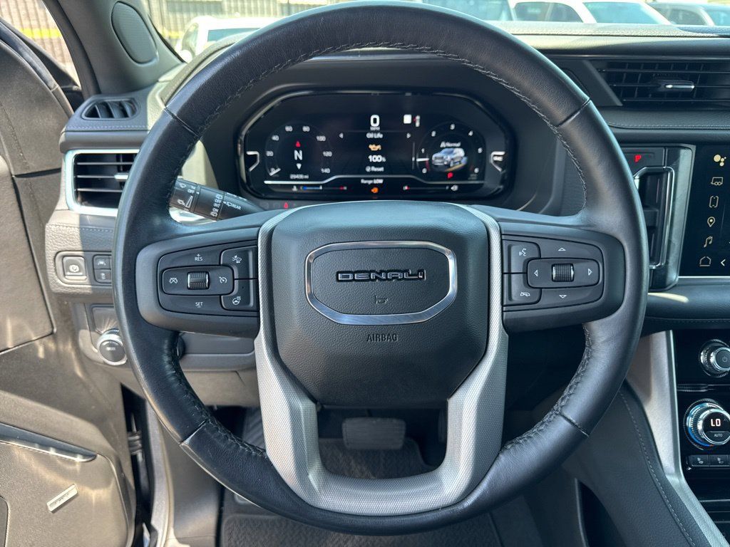 Used 2022 GMC Yukon Denali RWD image 8