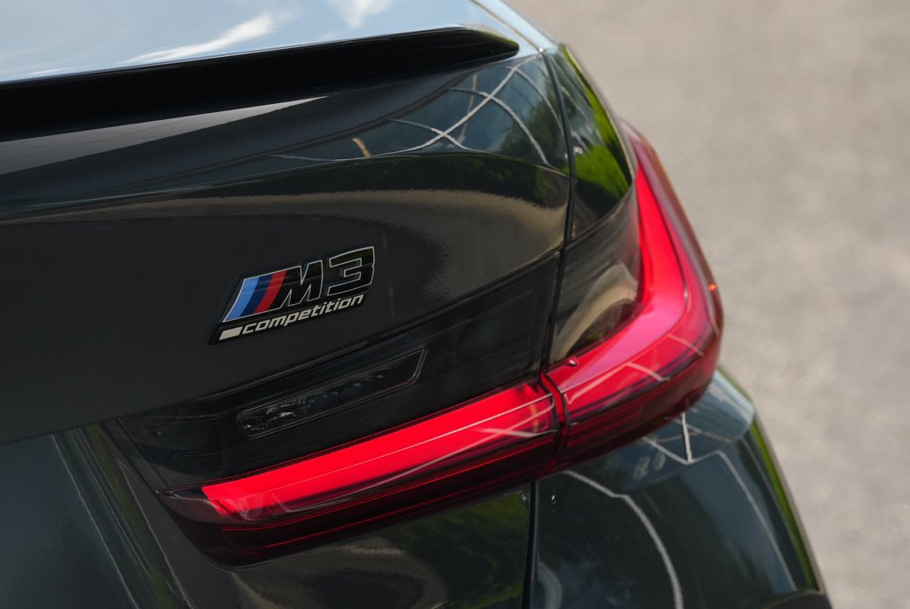 Used 2025 BMW M3 Competition w/ Executive Package AWD/4WD image 19