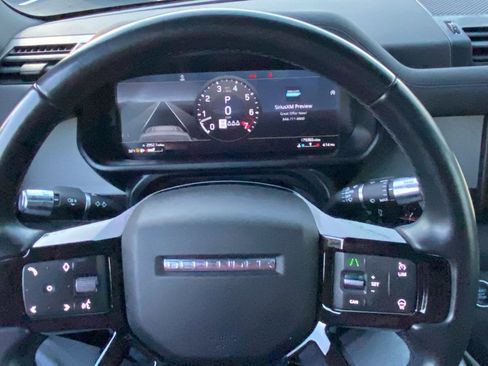 Used 2021 Land Rover Defender 90 X-Dynamic S image 9