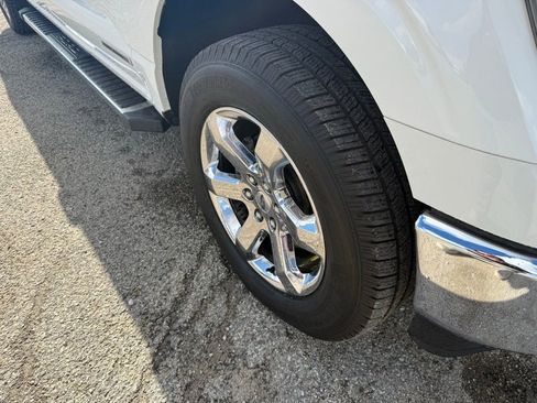 Used 2021 Ford F150 Lariat w/ Equipment Group 502A High image 17