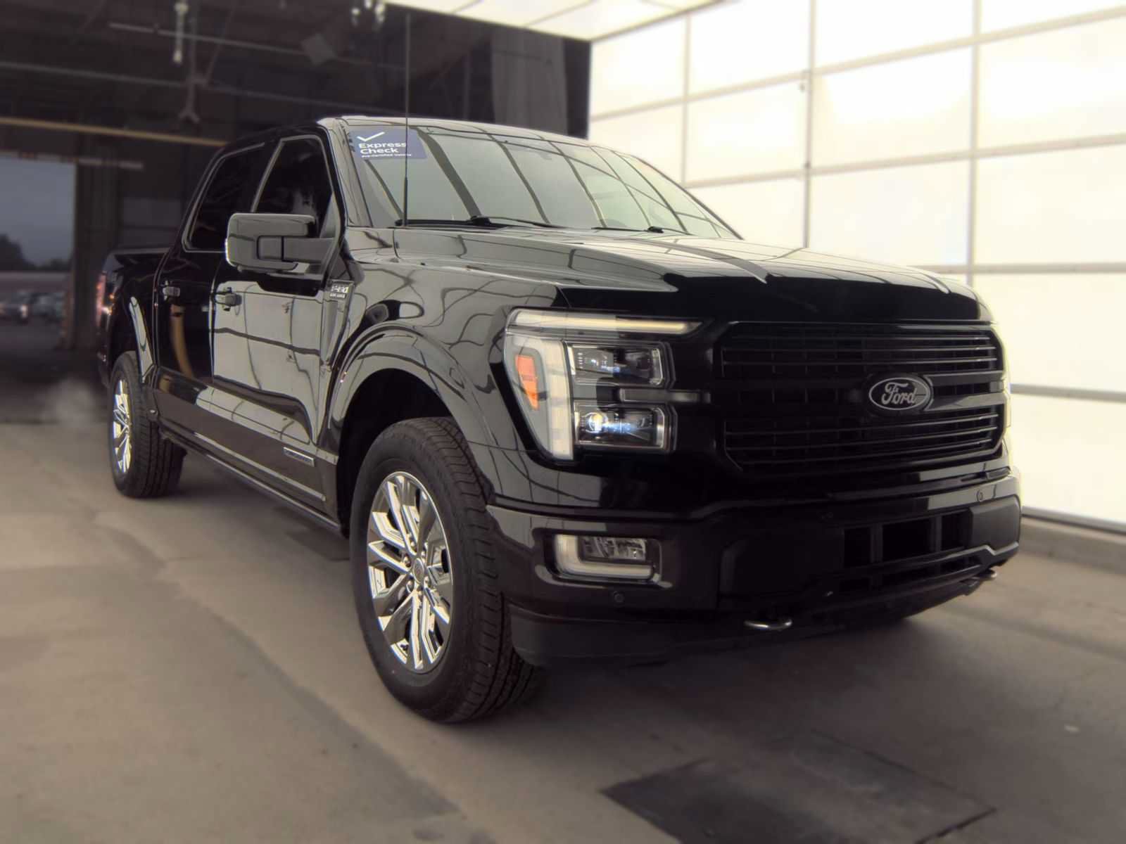 Used 2024 Ford F150 King Ranch AWD/4WD image 2