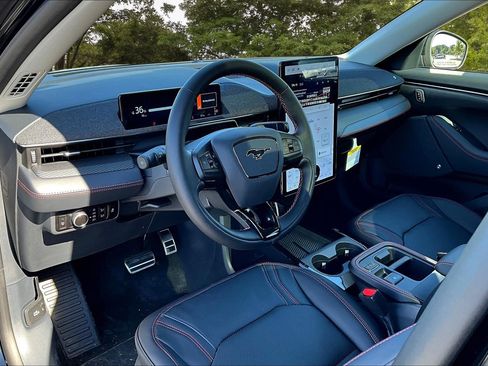 New 2025 Ford Mustang Mach-E Premium image 6