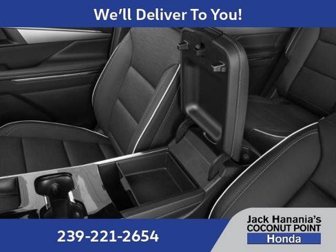 Used 2025 Buick Enclave Sport Touring FWD image 16
