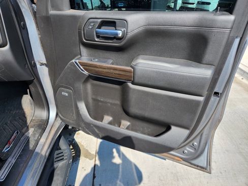 Used 2020 Chevrolet Silverado 1500 LT Trail Boss image 12