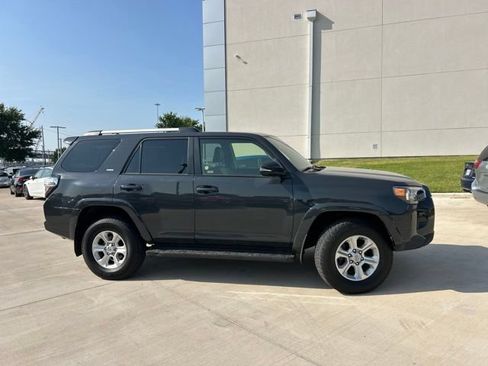 Used 2024 Toyota 4Runner SR5 Premium AWD/4WD image 2