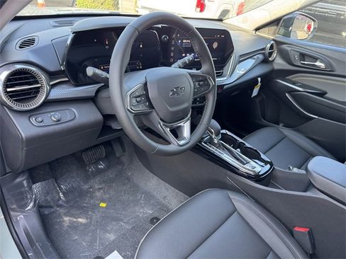 New 2026 Chevrolet Trax ACTIV w/ Sunroof Package image 8