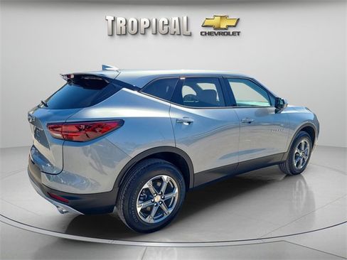 New 2026 Chevrolet Blazer LT image 5