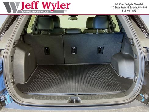 New 2026 Chevrolet Equinox LT w/ Convenience Package II FWD image 25