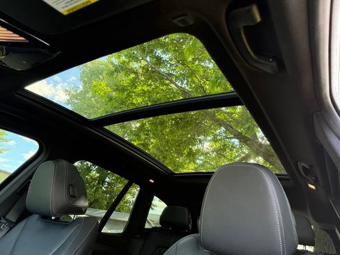 Used 2018 BMW X3 xDrive30i w/ M Sport Package AWD/4WD image 14