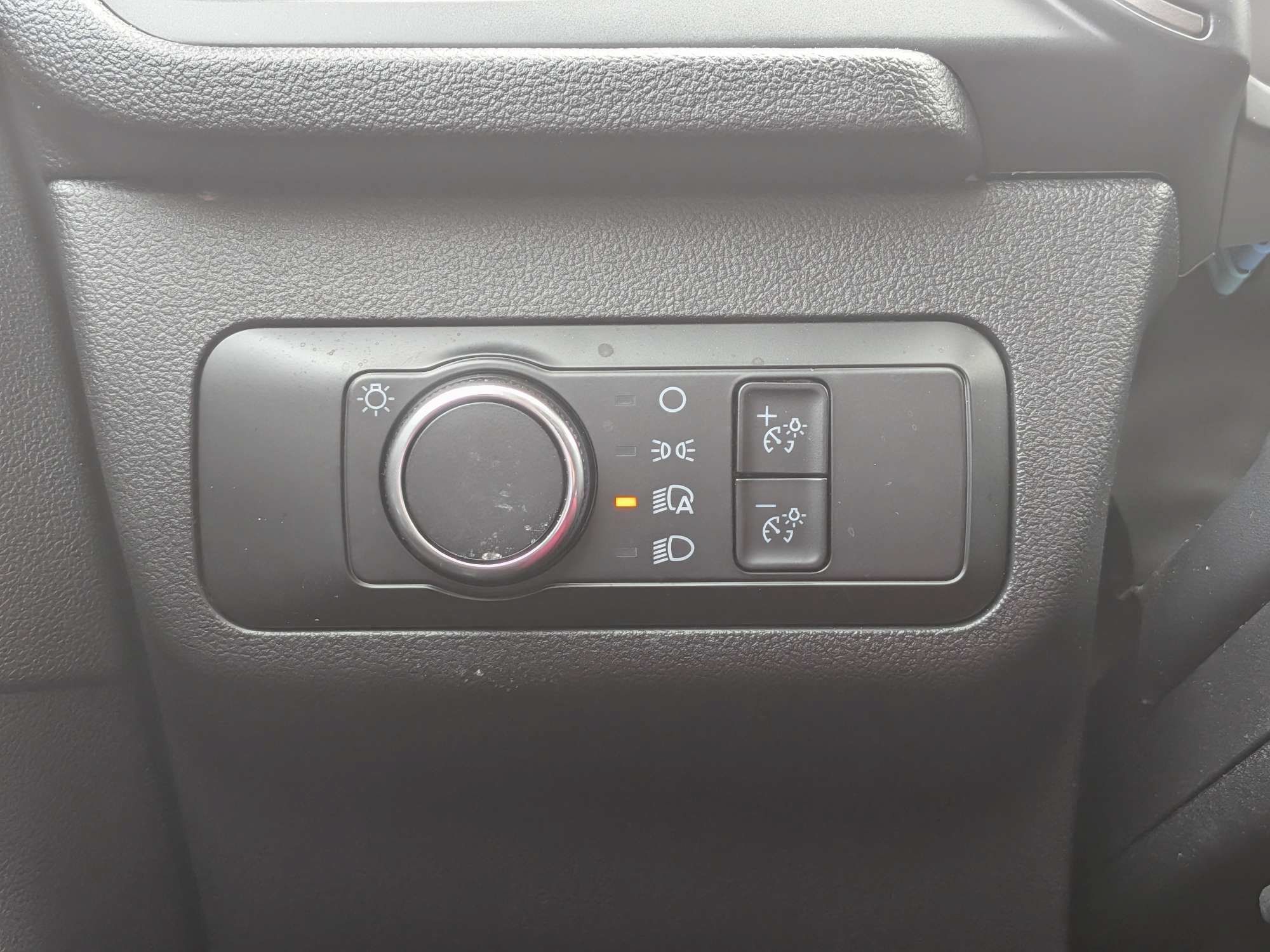 Used 2025 Ford Escape Active AWD/4WD image 24