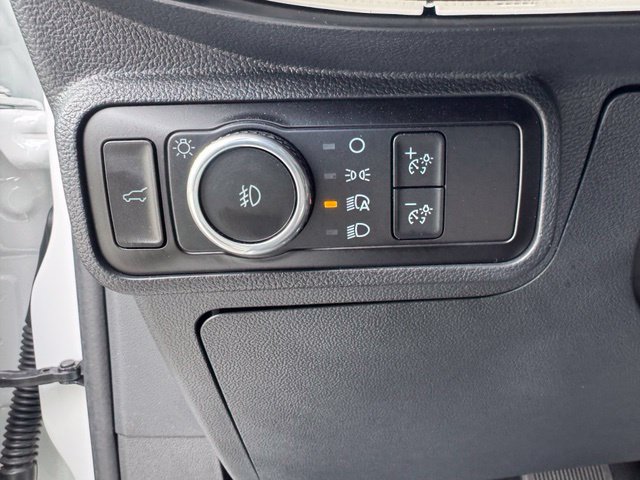 Used 2025 Ford Explorer Platinum w/ Ultimate Package AWD/4WD image 23