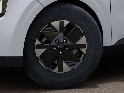 New 2026 Kia Carnival LXS FWD image 9