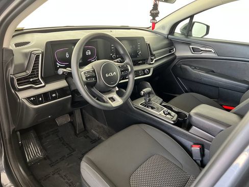Used 2023 Kia Sportage LX FWD image 19
