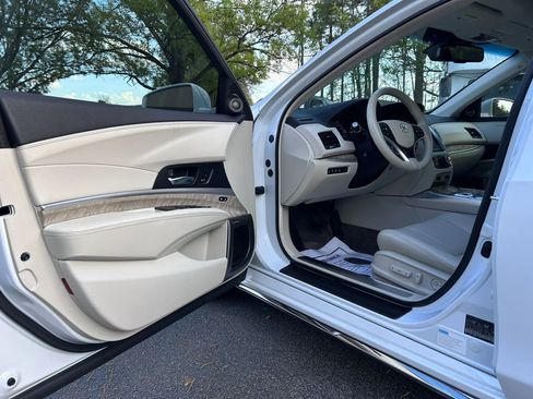 Used 2020 Acura RLX Sport Hybrid w/ Advance Pkg image 19