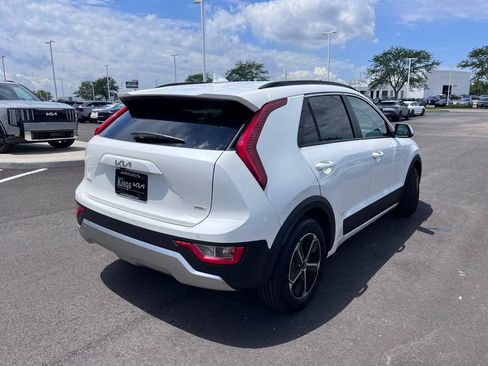 Certified 2023 Kia Niro EX w/ EX Cold Weather Package FWD image 4