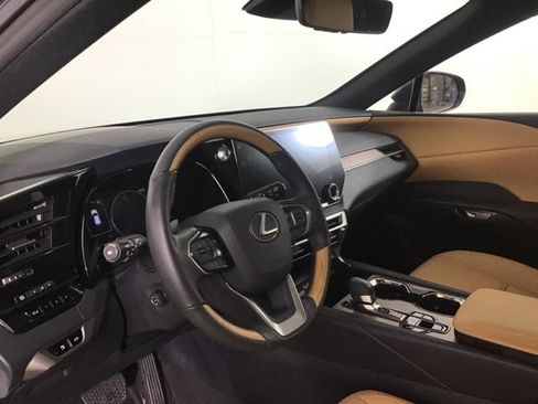 Used 2024 Lexus RX 350 Premium image 8