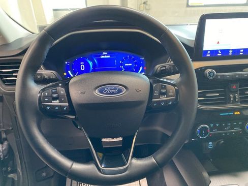 Used 2022 Ford Escape SEL w/ Technology Package AWD/4WD image 21