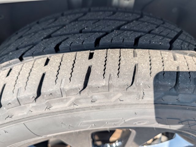 Used 2020 Jeep Grand Cherokee Altitude AWD/4WD image 28