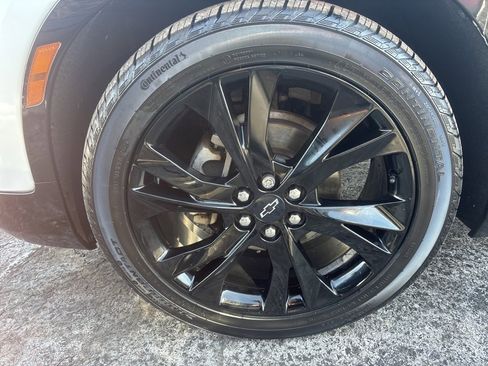 Used 2020 Chevrolet Blazer RS image 2