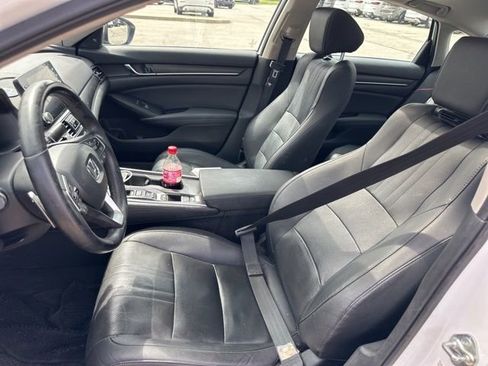 Used 2020 Honda Accord Touring image 10