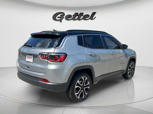 Used 2024 Jeep Compass Limited AWD/4WD image 4