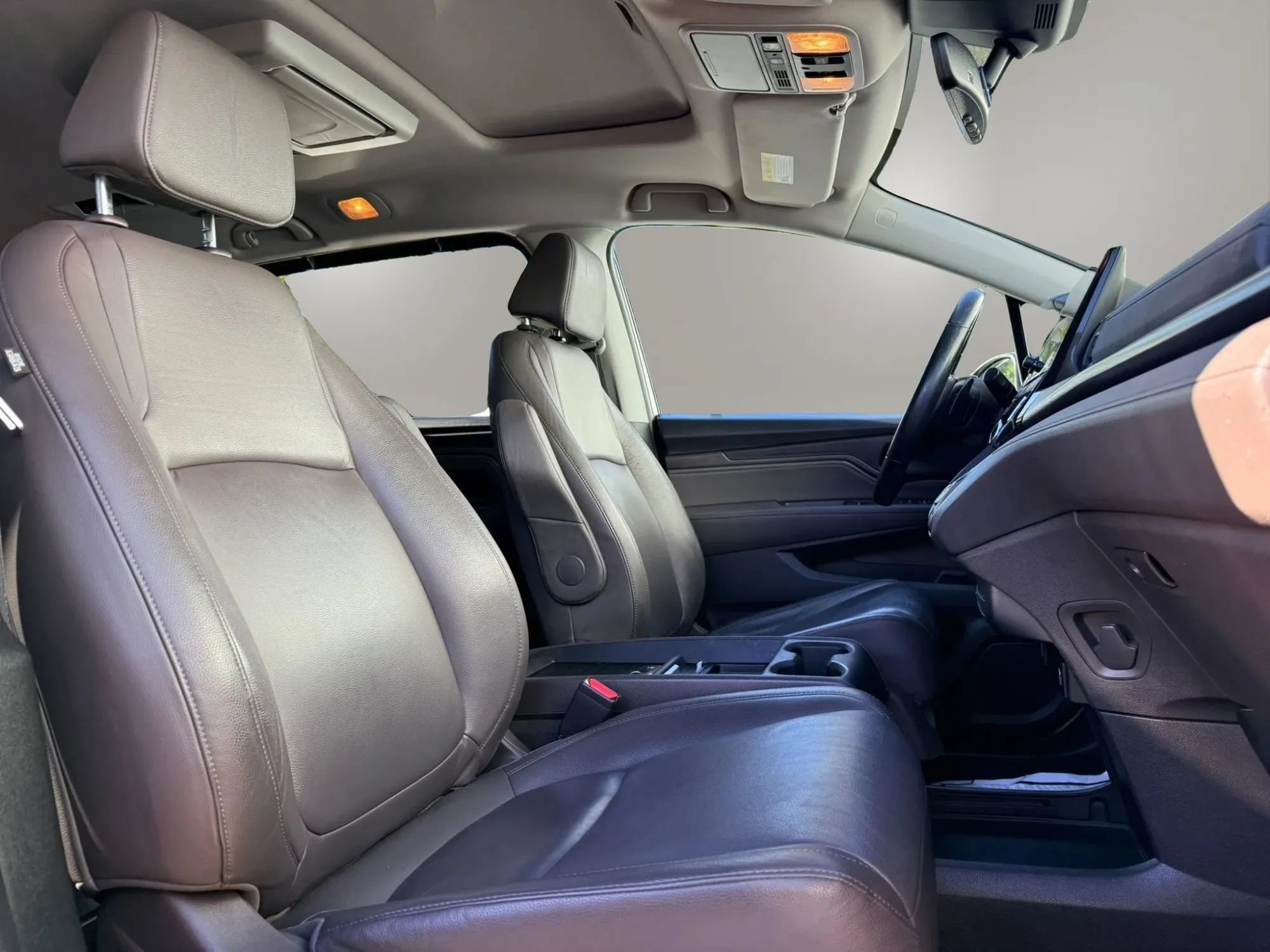 Used 2018 Honda Odyssey Touring image 24