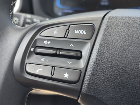 Certified 2026 Hyundai Venue SEL FWD image 18