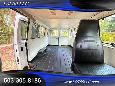 Used 2009 Ford E-350 and Econoline 350 Extended Super Duty RWD image 43