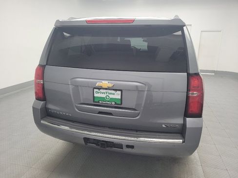Used 2018 Chevrolet Suburban Premier image 7