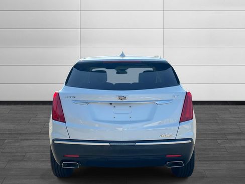Used 2018 Cadillac XT5 Luxury w/ Driver Awareness Package FWD image 4